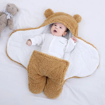 Comfy Bear – Inlindningsfilt för bebisar