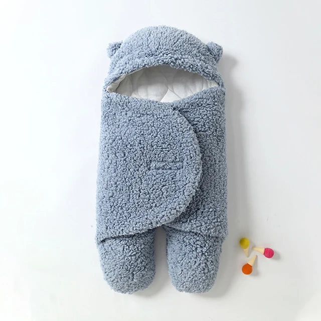 Comfy Bear – Inlindningsfilt för bebisar